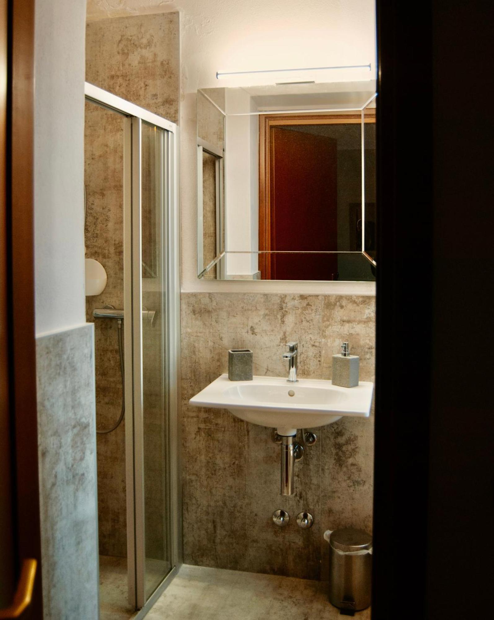 Welcome Traveller Frida'S Rooms Caprino Veronese Exteriér fotografie