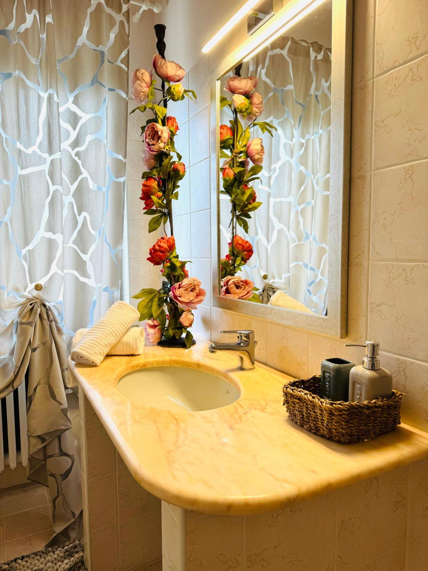 Welcome Traveller Frida'S Rooms Caprino Veronese Exteriér fotografie